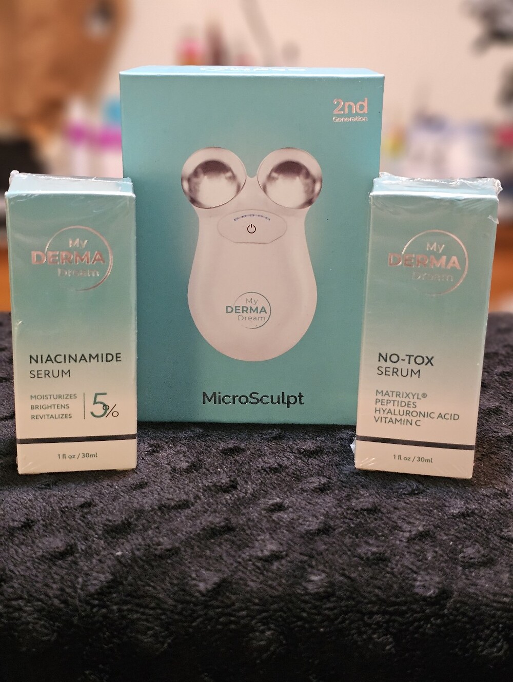 MyDermaDream With 2 Serums. You Will Receive 1 Of The Bundles. 150 Retail.